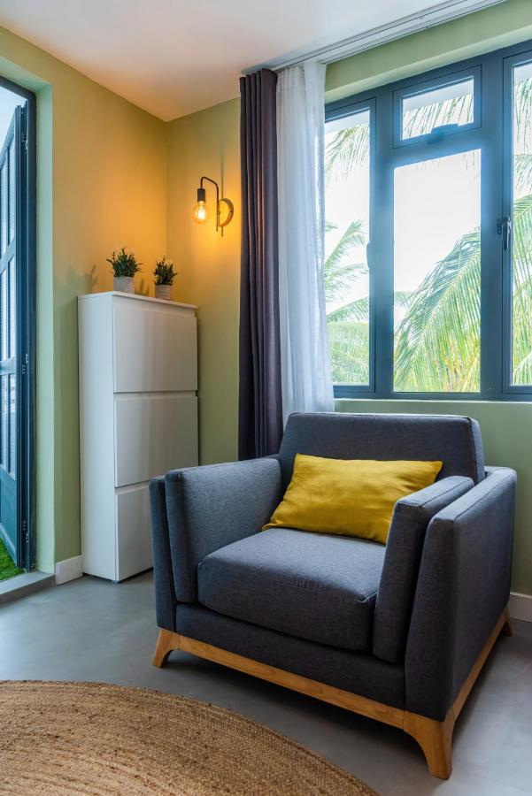 Les Cerisiers Beach Residence, Cosy And Modern 3 Bedroom Apartment Located 50 Metres From The Beach And From All Amenities And Restaurants On The Coastal Road Flic-en-Flacq Esterno foto