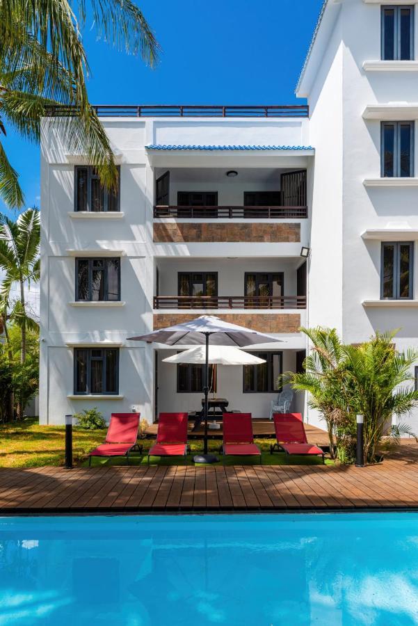 Les Cerisiers Beach Residence, Cosy And Modern 3 Bedroom Apartment Located 50 Metres From The Beach And From All Amenities And Restaurants On The Coastal Road Flic-en-Flacq Esterno foto