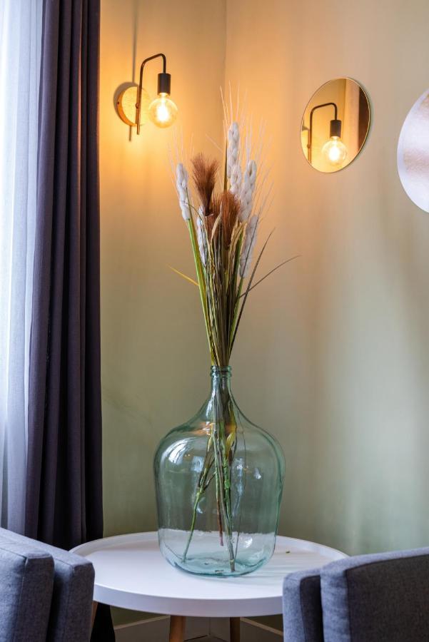 Les Cerisiers Beach Residence, Cosy And Modern 3 Bedroom Apartment Located 50 Metres From The Beach And From All Amenities And Restaurants On The Coastal Road Flic-en-Flacq Esterno foto