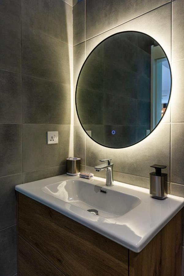 Les Cerisiers Beach Residence, Cosy And Modern 3 Bedroom Apartment Located 50 Metres From The Beach And From All Amenities And Restaurants On The Coastal Road Flic-en-Flacq Esterno foto